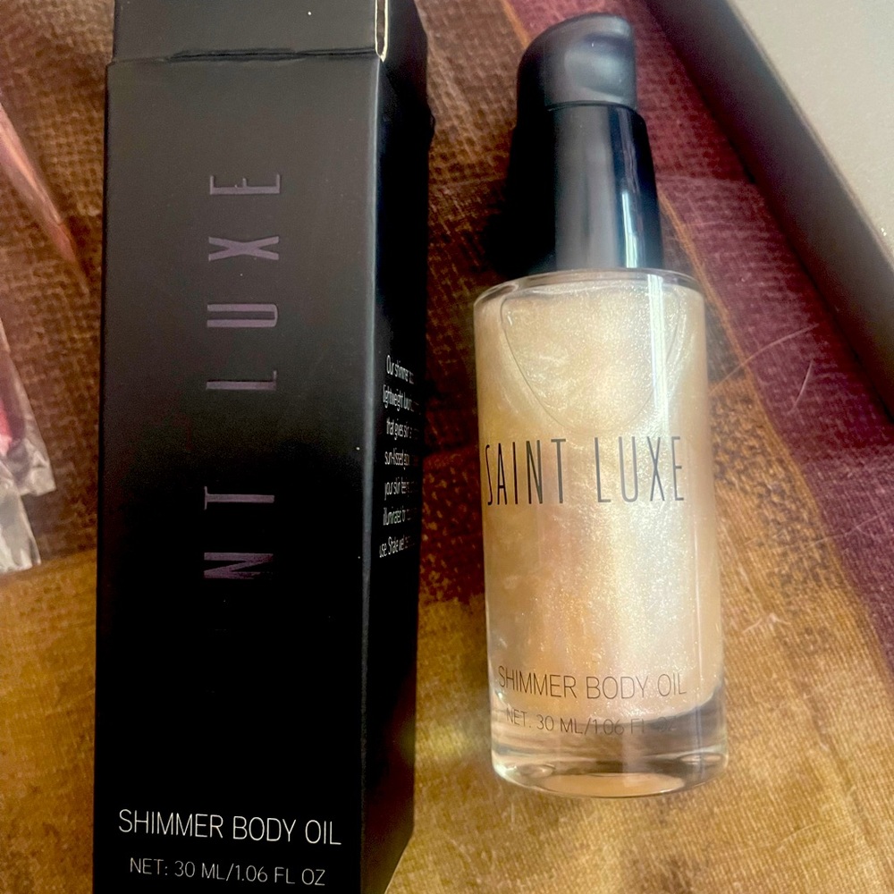 ***brand new saint luxe shimmer body oil